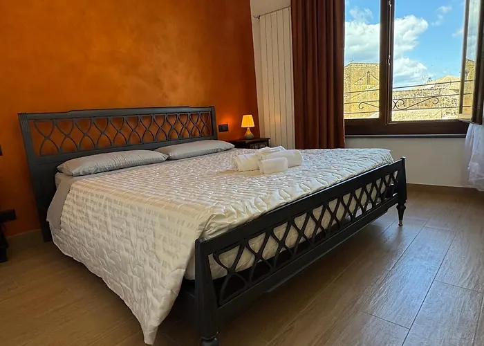 Garibaldi Apartment *